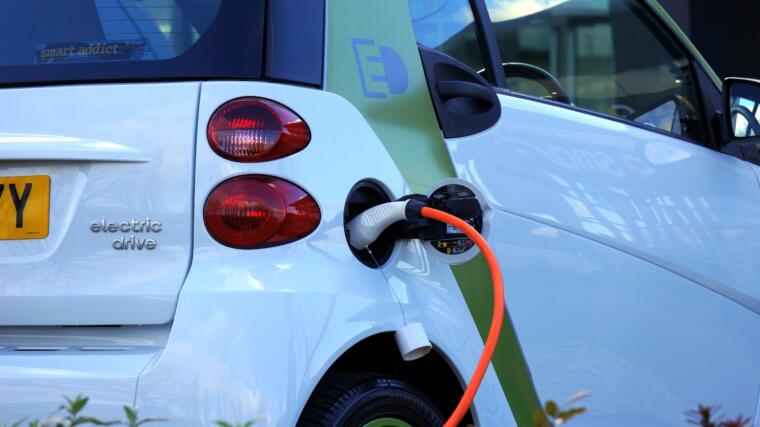 Electromovilidad: 5 razones para comprar autos eléctricos o híbridos
